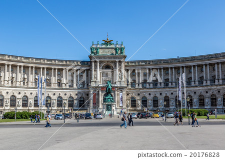 Vienna Hofburg Imperial Palace at day, - Austria Vienna Hofburg Imperial Palace at day, - Austria 20176828
