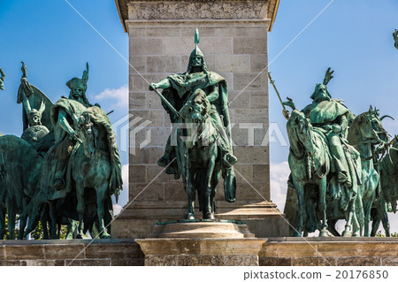Heroes square in Budapest, Heroes square in Budapest, 20176850