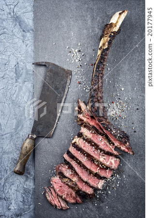 Dry Aged Barbecue Tomahawk Steak Dry Aged Barbecue Tomahawk Steak 20177945