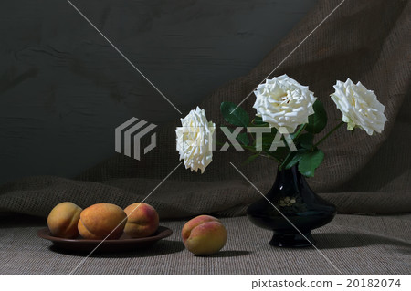 Still peaches and roses Still peaches and roses 20182074