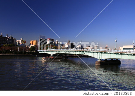 隅田川上的一座橋 20183598