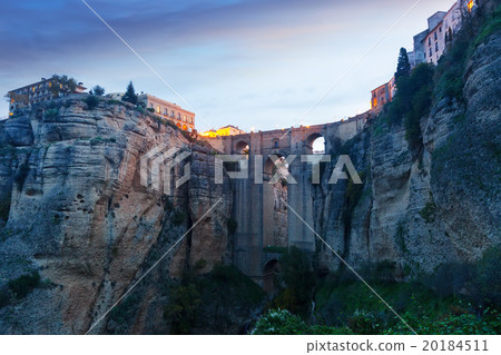 Ancient bridge in early morning. Ronda 20184511