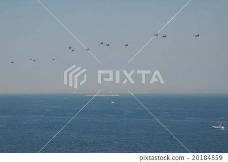 Self-Defense Force helicopter flying over Daiichi Kaijo, Miura Peninsula, Yokosuka-shi Self-Defense Force helicopter flying over Daiichi Kaijo, Miura Peninsula, Yokosuka-shi 20184859