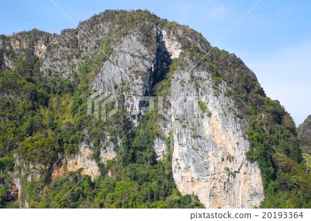 scenic views of the coastline of Phi Phi Island scenic views of the coastline of Phi Phi Island 20193364