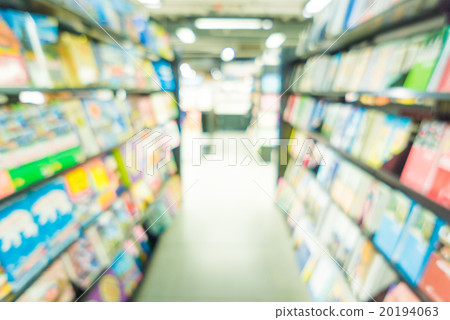 Blurred book store for use as background 20194063