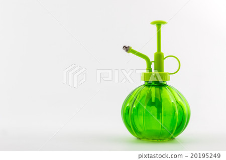Green spray bottle . 20195249