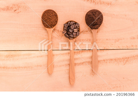 Preparing fresh roast coffee with an overhead view Preparing fresh roast coffee with an overhead view 20196366