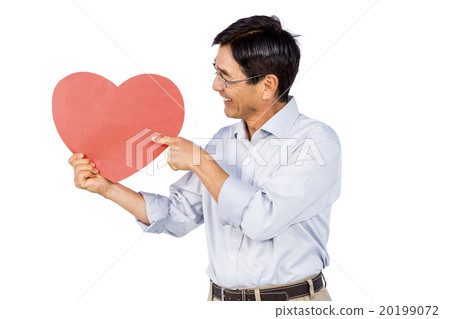 Older asian man showing a heart 20199072