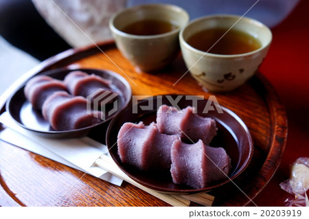 在Akasuki蛋糕/日本上升蛋糕Mochi旅行的日式日式風格 在Akasuki蛋糕/日本上升蛋糕Mochi旅行的日式日式風格 20203919