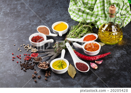 Herbs and spices 20205428