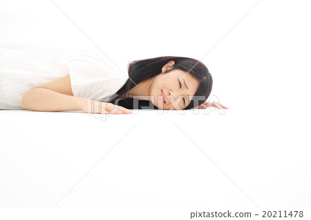 Young lady falls down 20211478