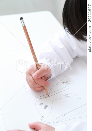 How to hold a mistaken pencil 20211647