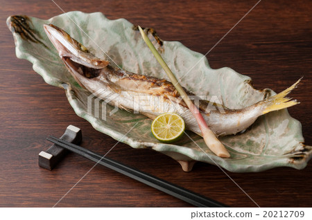 鹽漬烤奶酪 鹽漬烤奶酪 20212709