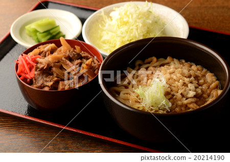 Udon and beef bowl Udon and beef bowl 20214190
