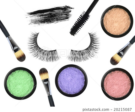 false eyelash, mascara, eyeshadows and brushes 20215087