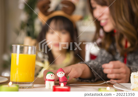 聖誕節玩具和父母和孩子 20221350