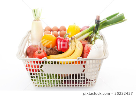 Supermarket basket fresh food 20222437