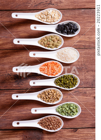 Cereals in ceramic bowls Cereals in ceramic bowls 20223911