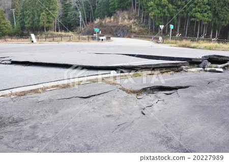 長野縣的Kagoshiro斷層地震 長野縣的Kagoshiro斷層地震 20227989