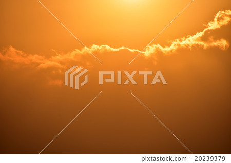 Setting sun, sunset 20239379