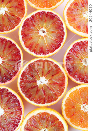 Blood orange halves Blood orange halves 20244050