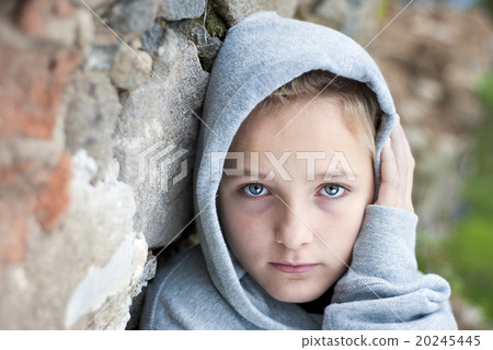 Sad child Sad child 20245445