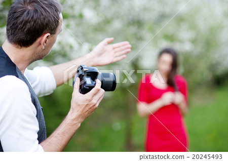 Photographer Photographer 20245493