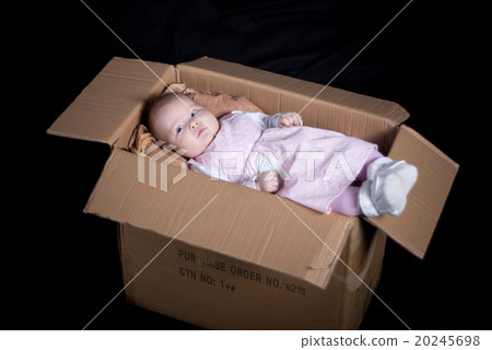 Baby in box Baby in box 20245698