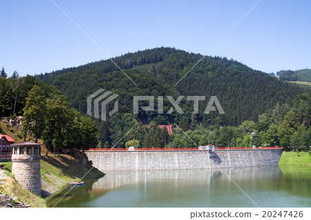 valley dam Bystricka 20247426