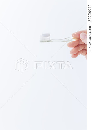 Toothbrush image Toothbrush image 20250043