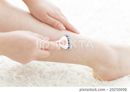 Snone hair treatment image Snone hair treatment image 20250098