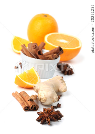 Orange and spices 20251255