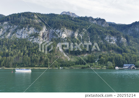 Alpine lake Mondsee autumn landscape, Austria 20255214