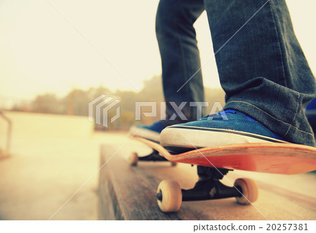skateboarder legs skateboarding at skate park 20257381