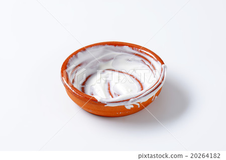 Empty bowl of yogurt Empty bowl of yogurt 20264182