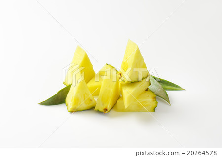 Fresh pineapple wedges 20264578