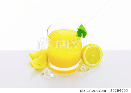 Glass of lemon juice drink Glass of lemon juice drink 20264903