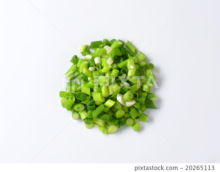 Chopped green onions Chopped green onions 20265113