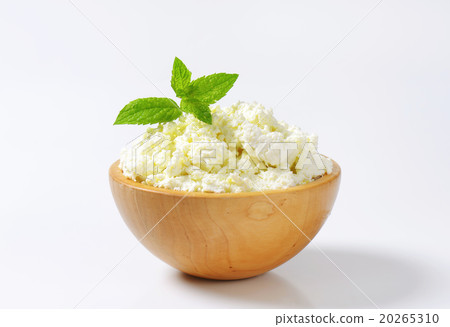 Crumbly cheese Crumbly cheese 20265310
