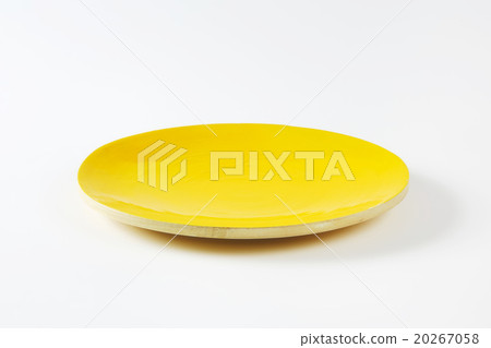 Rimless round yellow plate 20267058