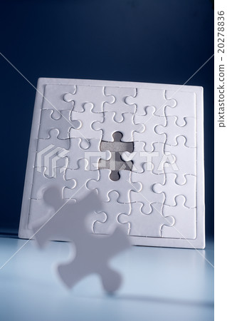 Jigsaw puzzle. 20278836