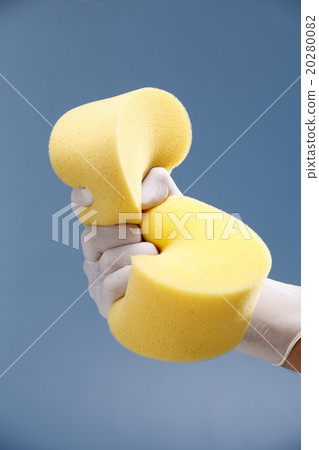 Squeezing Squeezing 20280082