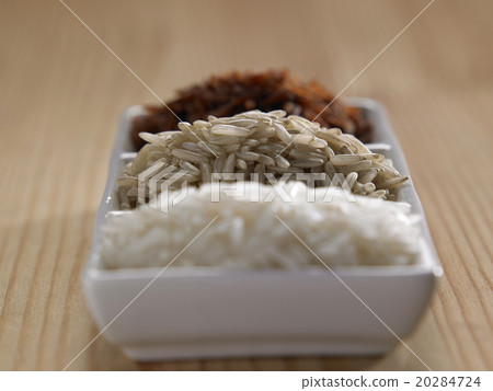 few different type of rice 20284724