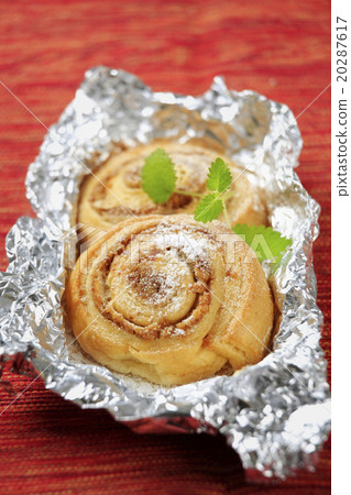 Danish pastry 20287617