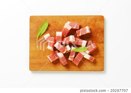 Diced Tyrolean speck 20287707