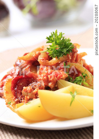 Vegetable stew with potatoes 20288067