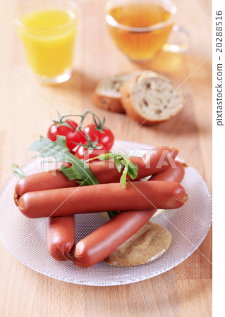 Sausages and mustard 20288516