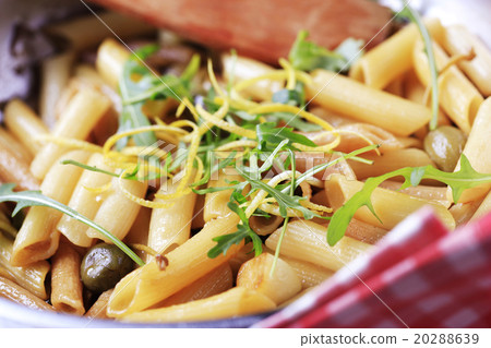 Pasta salad 20288639