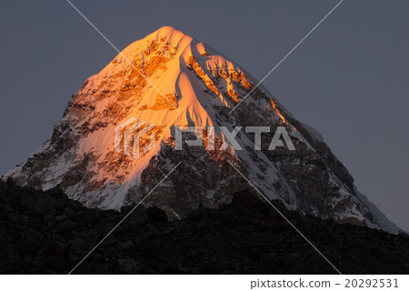 Pumori or Pumo Ri at sunset, Himalayas of Nepal. Pumori or Pumo Ri at sunset, Himalayas of Nepal. 20292531
