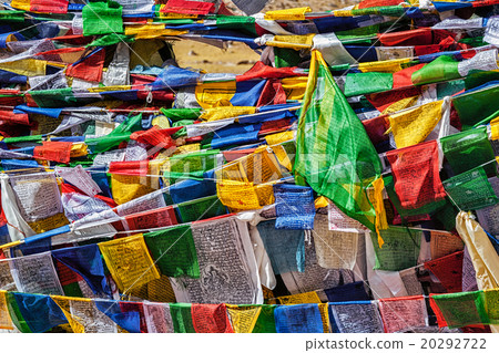 Buddhist prayer flags lungta 20292722